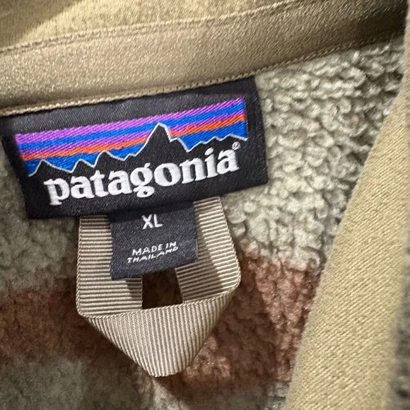 Patagonia men’s better sweater camouflage 1/4 zip